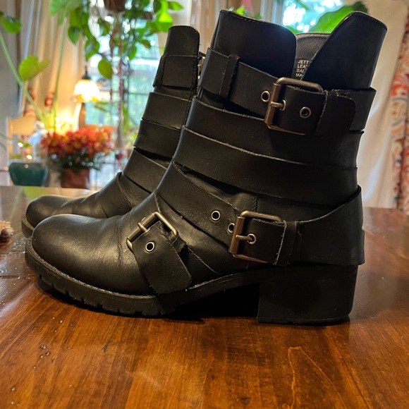 Adam Tucker Shoes - Adam Tucker Black leather  Buckle Ankle Boots